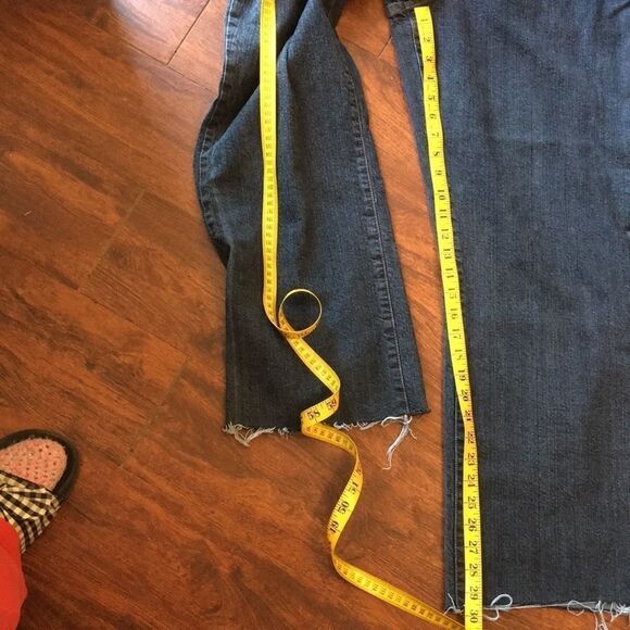 Venezia Jeans Co. Plus Sz Jeans with Raw Hems - Picture 5 of 14